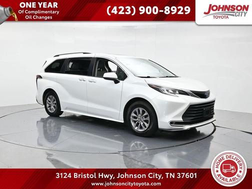 2022 Toyota Sienna XLE