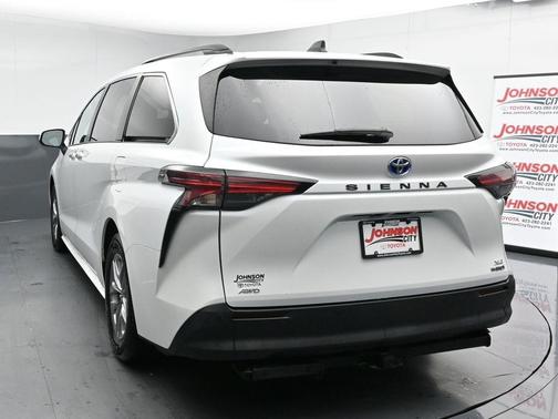 2022 Toyota Sienna XLE
