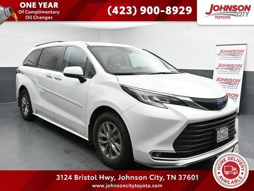 2022 Toyota Sienna XLE