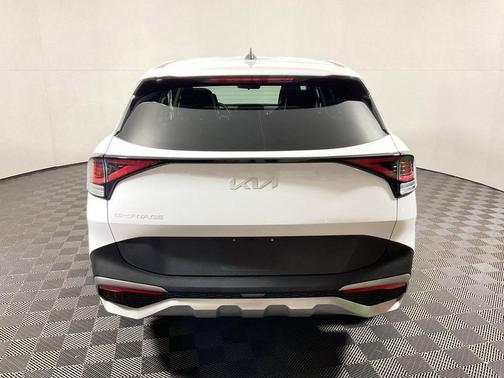 Glacial White Pearl 2023 Kia Sportage EX