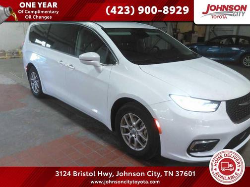 Bright White Clearcoat 2022 Chrysler Pacifica Touring L