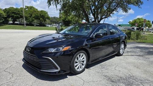 2022 Toyota Camry LE