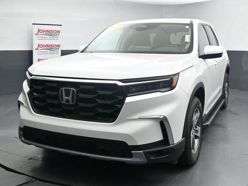 Platinum White Pearl 2024 Honda Pilot EX-L 7 Passenger