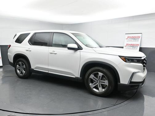 Platinum White Pearl 2024 Honda Pilot EX-L