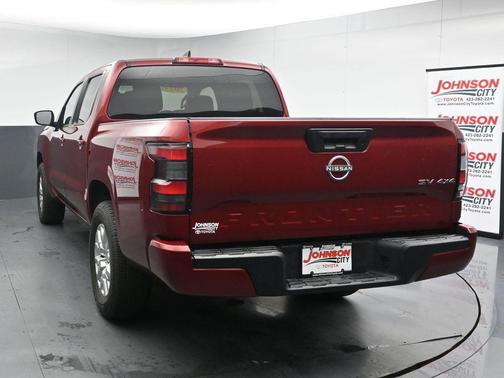 Cardinal Red Metallic Tricoat 2023 Nissan Frontier SV