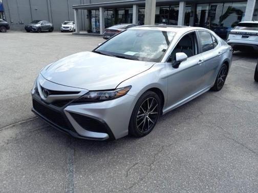 Celestial Silver Metallic 2024 Toyota Camry SE