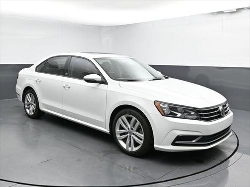 2019 Volkswagen Passat 2.0T Wolfsburg Edition