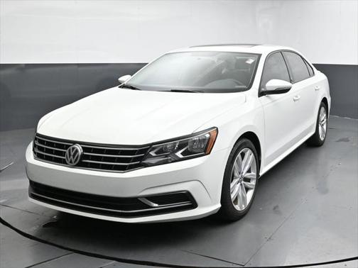 2019 Volkswagen Passat 2.0T Wolfsburg Edition