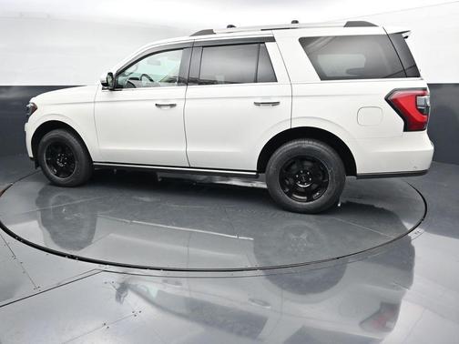 Star White Metallic Tri-Coat 2021 Ford Expedition Limited