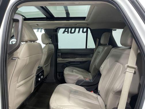 Star White Metallic Tri-Coat 2021 Ford Expedition Limited