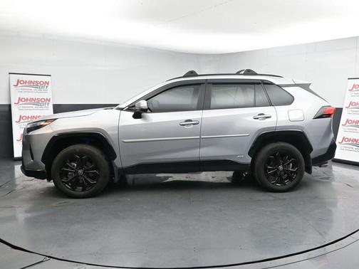 2023 Toyota RAV4 Hybrid SE