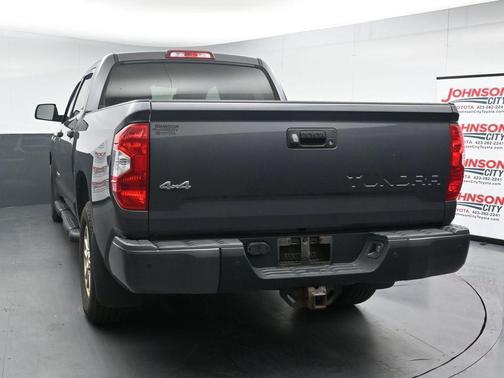 Magnetic Gray Metallic 2016 Toyota Tundra SR5