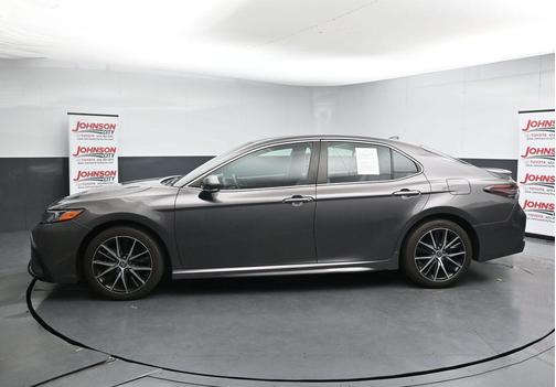 Predawn Gray Mica 2022 Toyota Camry SE