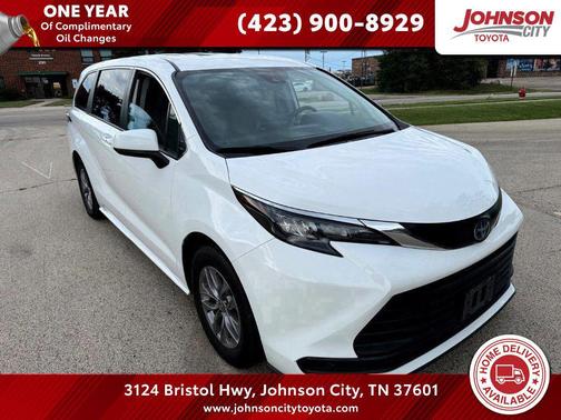 Ice Cap 2024 Toyota Sienna LE