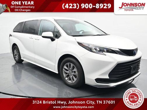 Ice Cap 2024 Toyota Sienna LE