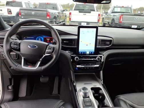 Star White Metallic Tri-Coat 2024 Ford Explorer ST
