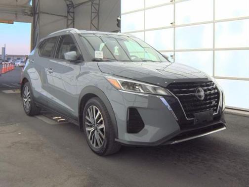 2022 Nissan Kicks SV