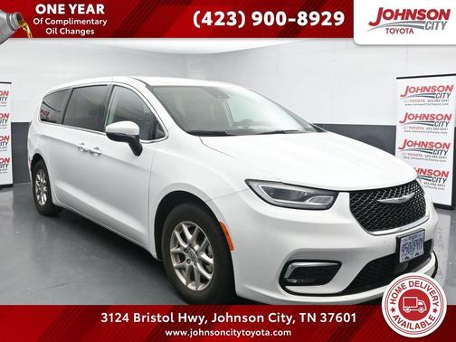 Bright White Clearcoat 2023 Chrysler Pacifica Touring L