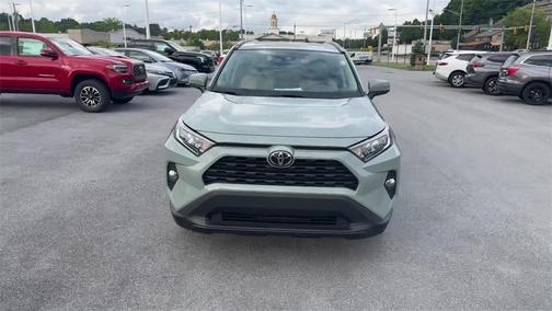 2020 Toyota RAV4 XLE Premium