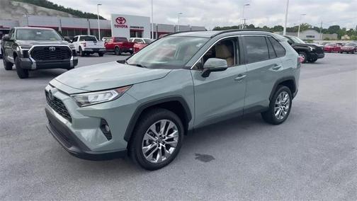 2020 Toyota RAV4 XLE Premium