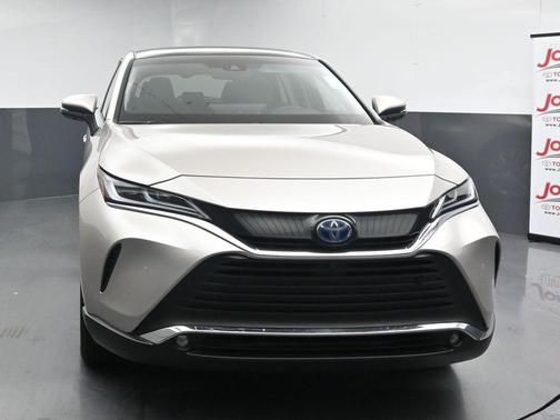Titanium Glow 2024 Toyota Venza Limited