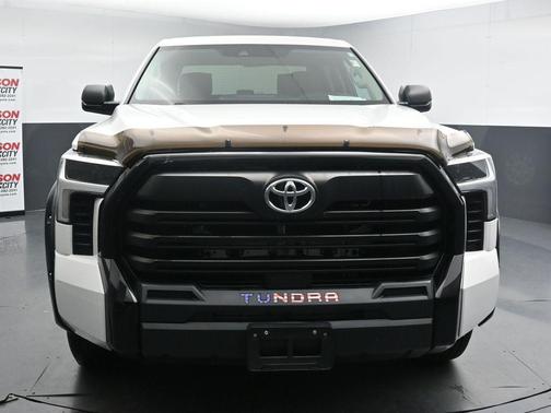 Ice Cap 2023 Toyota Tundra SR