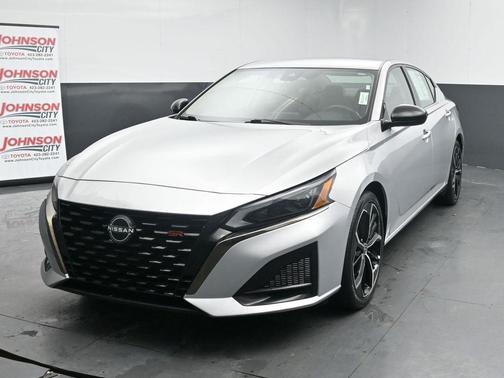 2023 Nissan Altima SR FWD