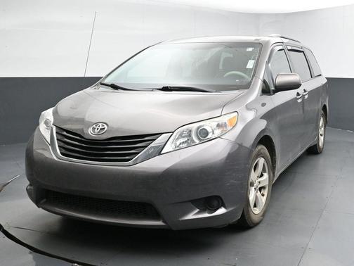 2014 Toyota Sienna LE