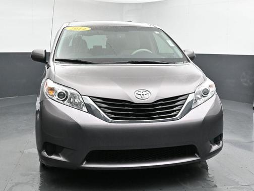 2014 Toyota Sienna LE