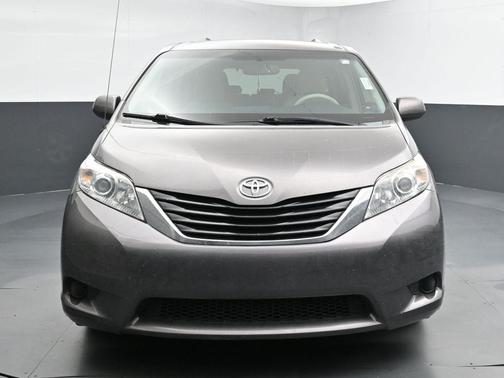 2014 Toyota Sienna LE