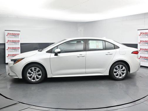 Wind Chill Pearl 2022 Toyota Corolla LE