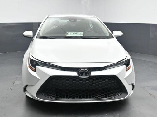 Wind Chill Pearl 2022 Toyota Corolla LE