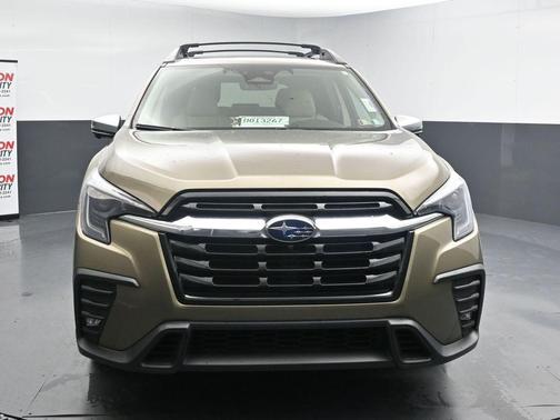 Autumn Green Metallic 2023 Subaru Ascent Limited 8-Passenger