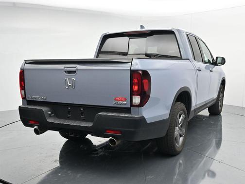 Sonic Gray Pearl 2023 Honda Ridgeline RTL