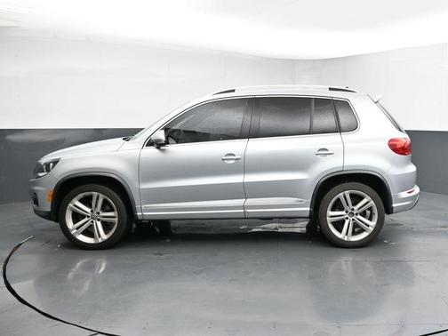 2016 Volkswagen Tiguan R-Line