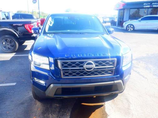 2023 Nissan Frontier SV