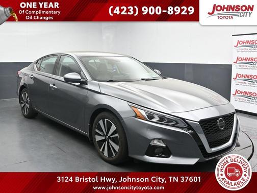 Pearl White Tricoat 2021 Nissan Altima 2.5 SV