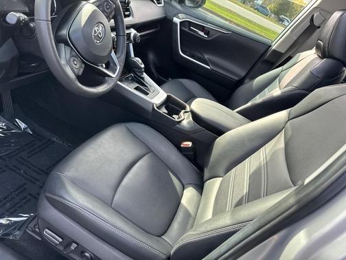 2021 Toyota RAV4 Limited