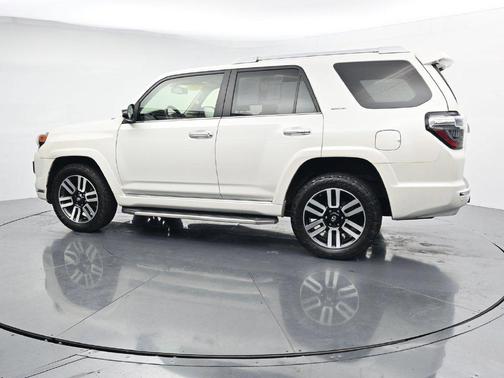 Blizzard Pearl 2017 Toyota 4Runner Limited