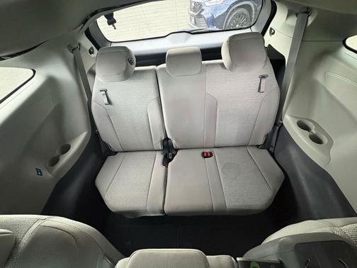 Celestial Silver Metallic 2024 Toyota Sienna LE