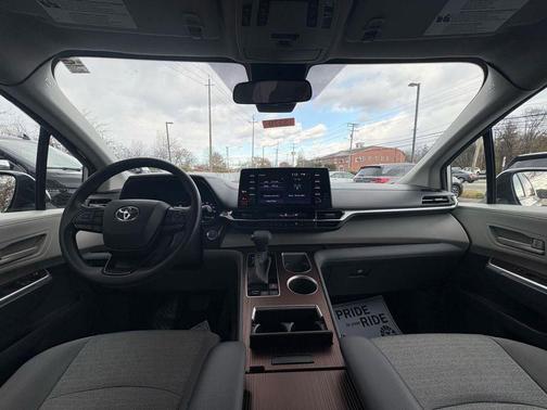 Celestial Silver Metallic 2024 Toyota Sienna LE