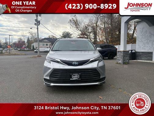 Celestial Silver Metallic 2024 Toyota Sienna LE