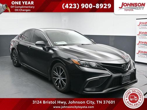 Midnight Black Metallic 2022 Toyota Camry SE