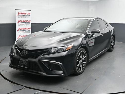 Midnight Black Metallic 2022 Toyota Camry SE