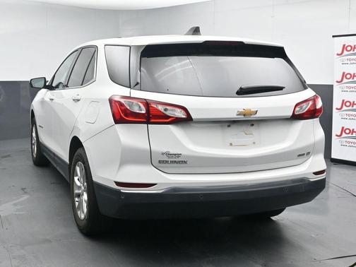 Summit White 2018 Chevrolet Equinox LT
