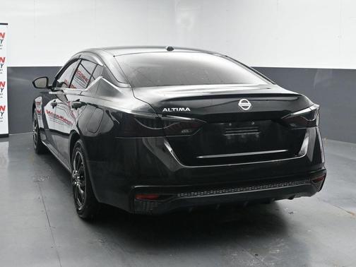 Super Black Clearcoat 2020 Nissan Altima S FWD