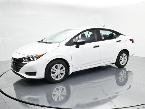 Fresh Powder 2024 Nissan Versa 1.6 S