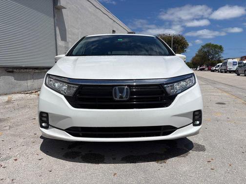 Platinum White Pearl 2023 Honda Odyssey EX-L