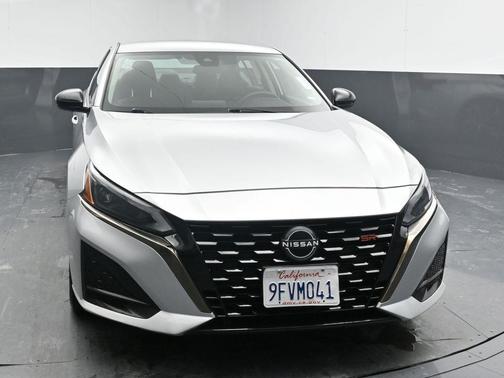 2023 Nissan Altima SR FWD