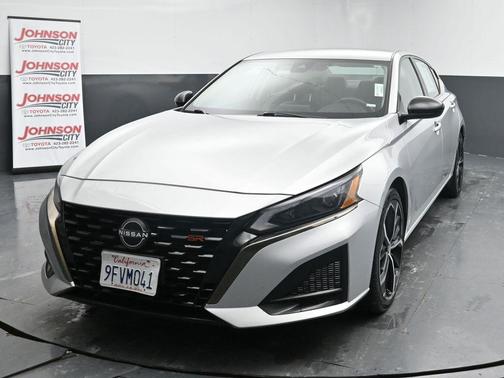 2023 Nissan Altima SR FWD